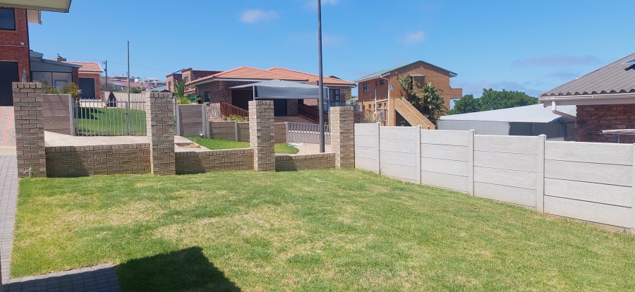 3 Bedroom Property for Sale in Dana Bay Western Cape